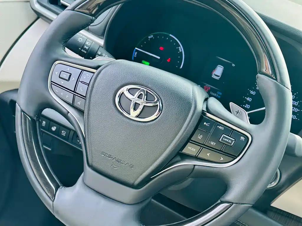 Toyota Sienna 2025 — фото 18