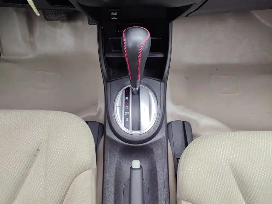 Honda Fit 2012 — фото 16