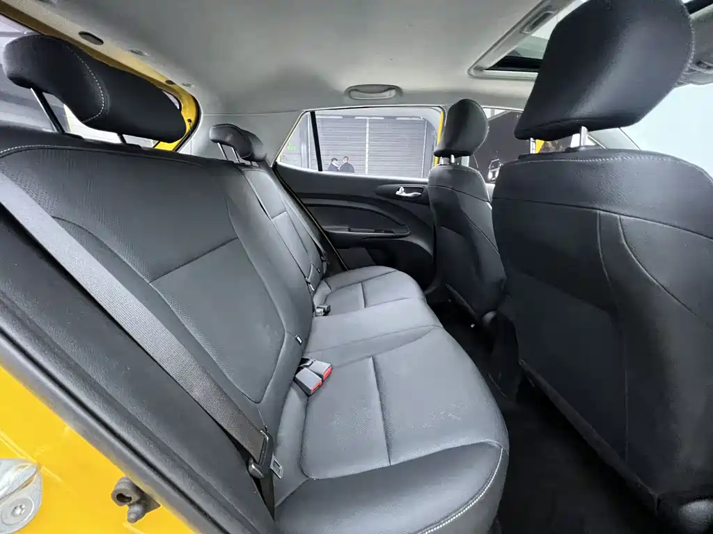 Kia KX1 2022 — фото 18