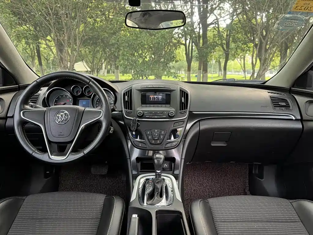 Buick Regal 2015 — фото 10