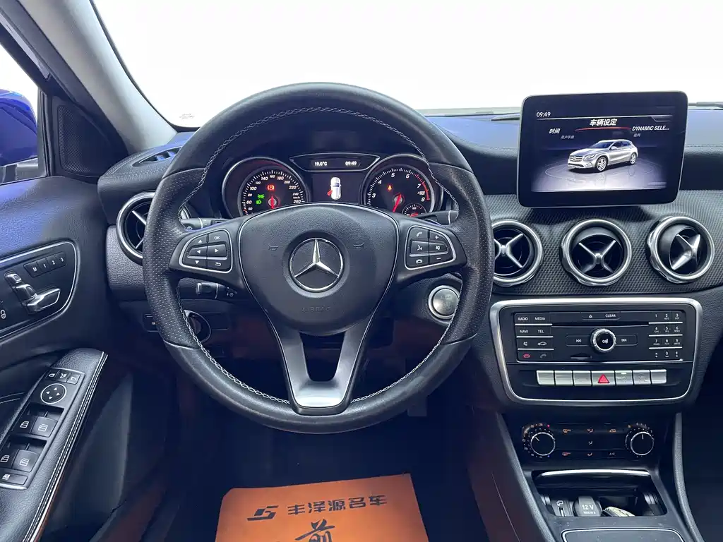 Mercedes-Benz GLA 2018 — фото 10