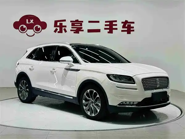 Lincoln Nautilus 2021
