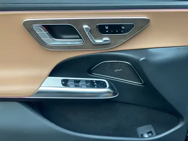 Mercedes-Benz E-Class 2025