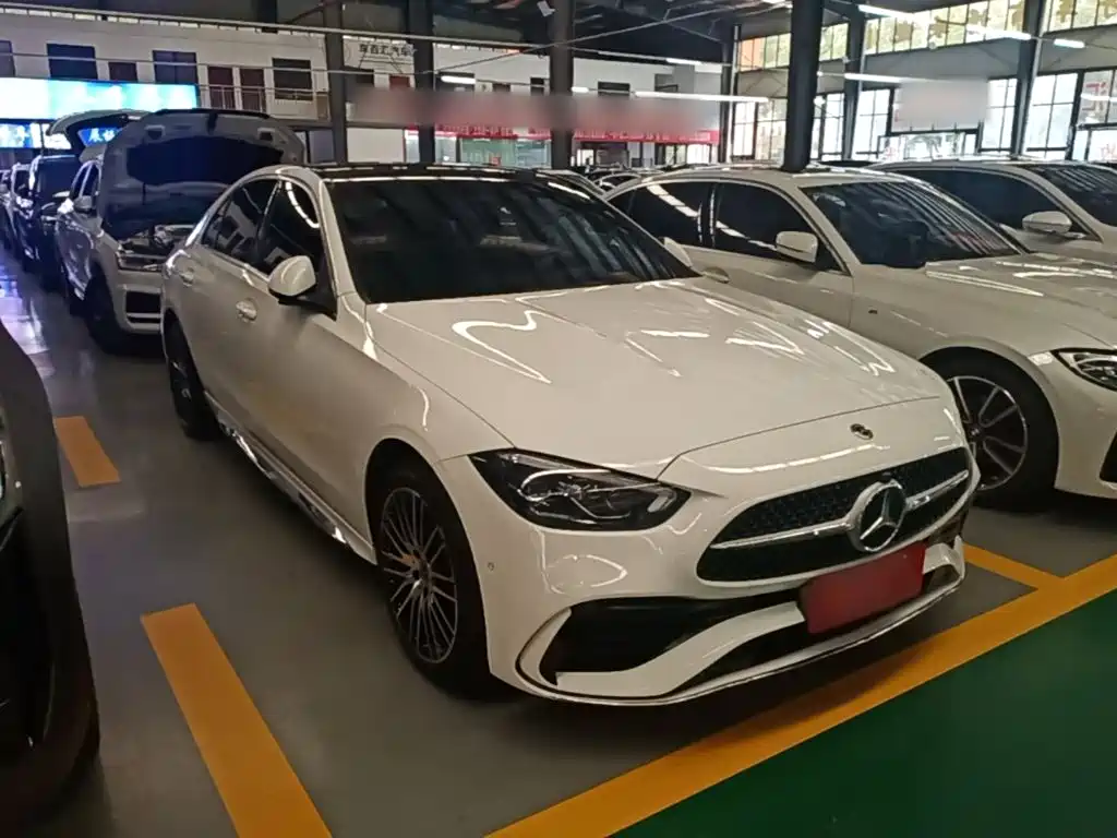 Mercedes-Benz C-Class 2023 — фото 4