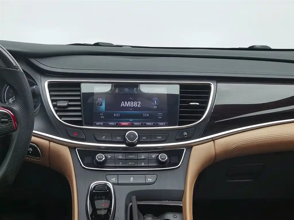 Buick LaCrosse 2018 — фото 12