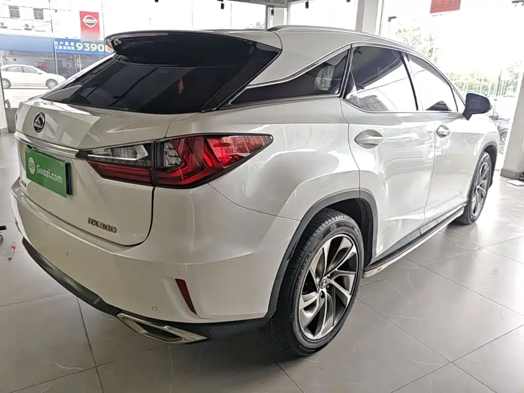 Lexus RX 2019 — фото 7