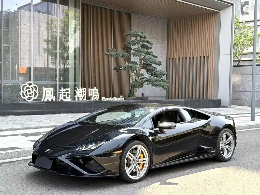 Lamborghini Huracán 2021
