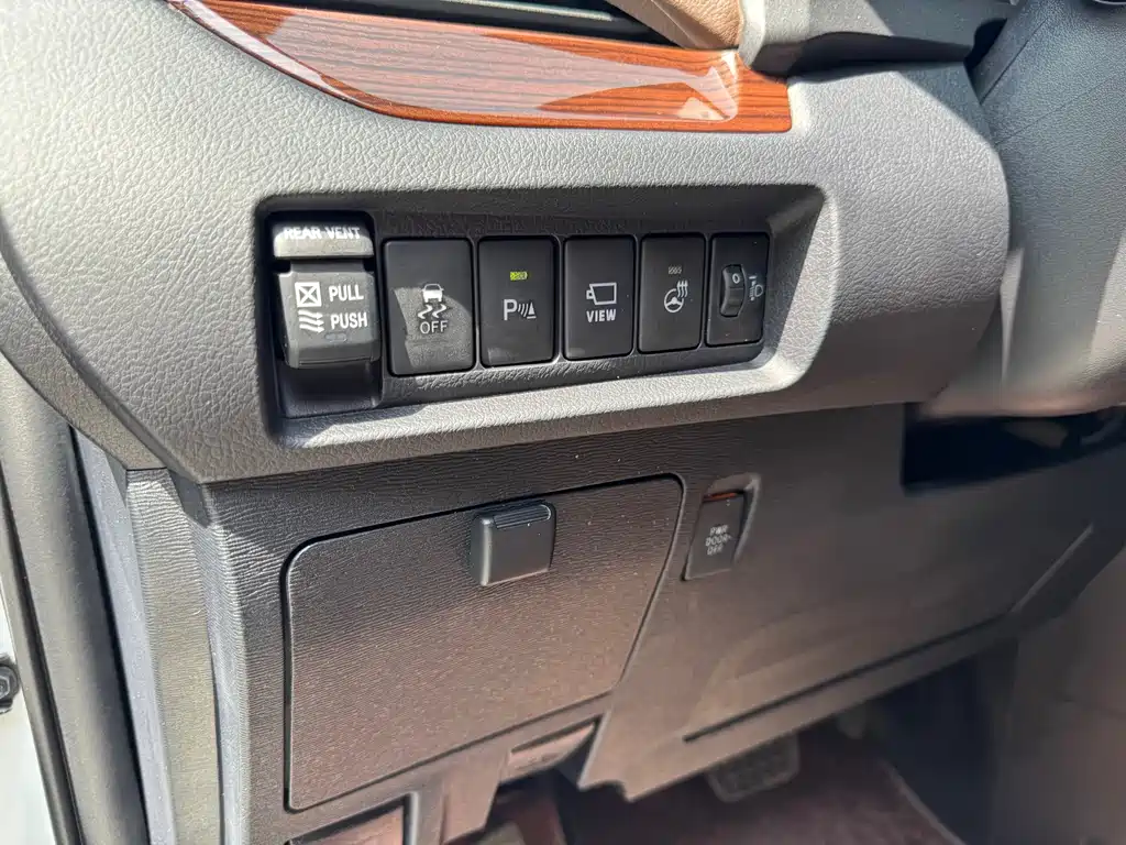 Toyota Sienna 2019 — фото 20