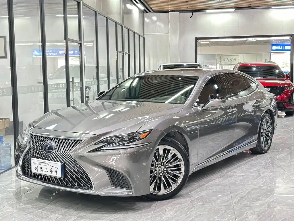 Lexus LS 2020 — фото 1