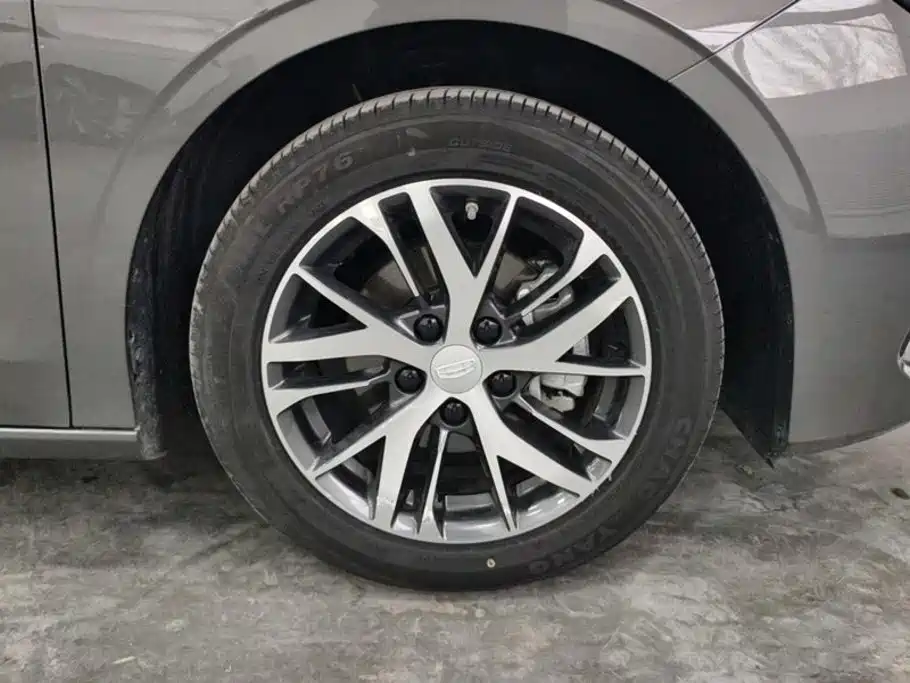 Geely Emgrand 2024