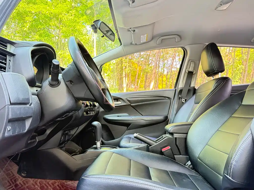 Honda Fit 2016 — фото 6