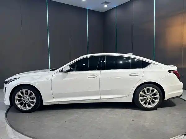 Cadillac CT5 2022