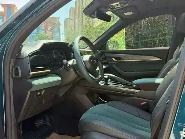 Geely Xingyue L 2024