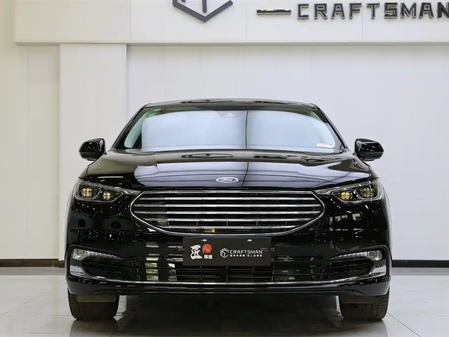 Ford Taurus 2020 — фото 19