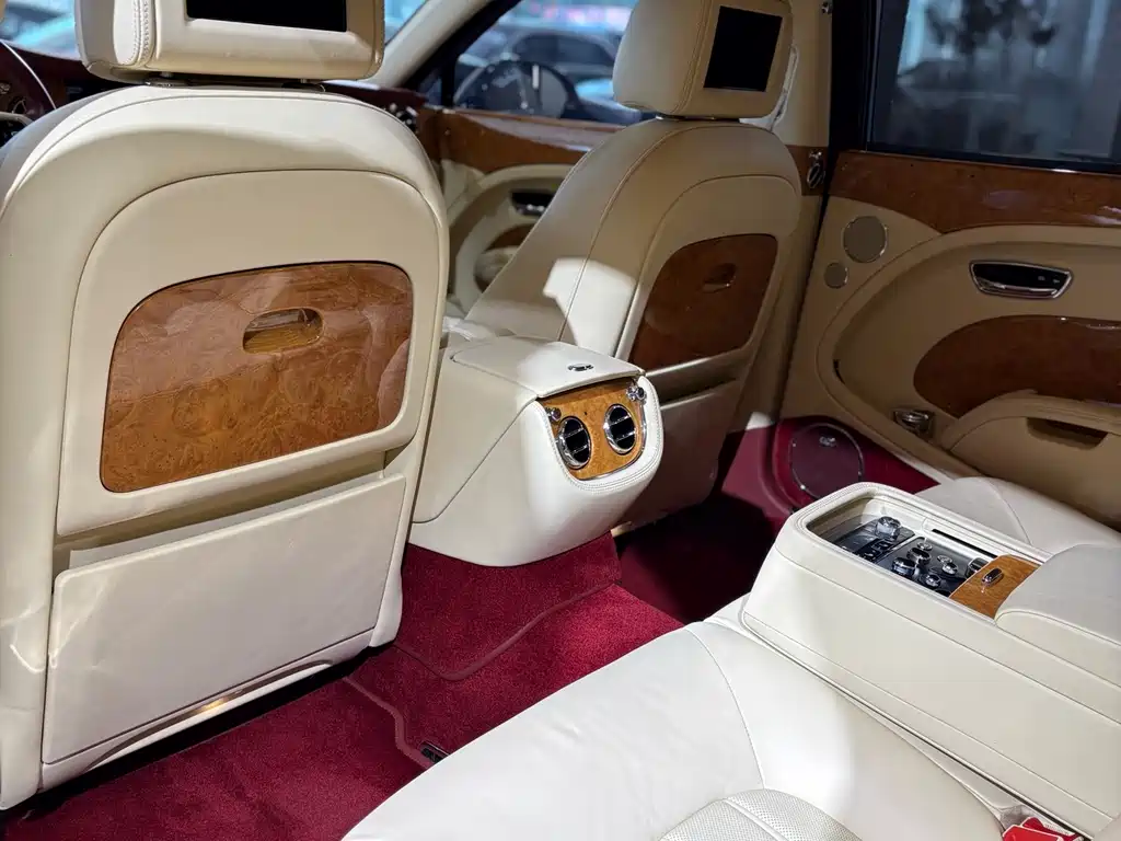Bentley Mulsanne 2013 — фото 20