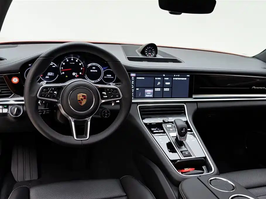 Porsche Panamera 2020 — фото 13