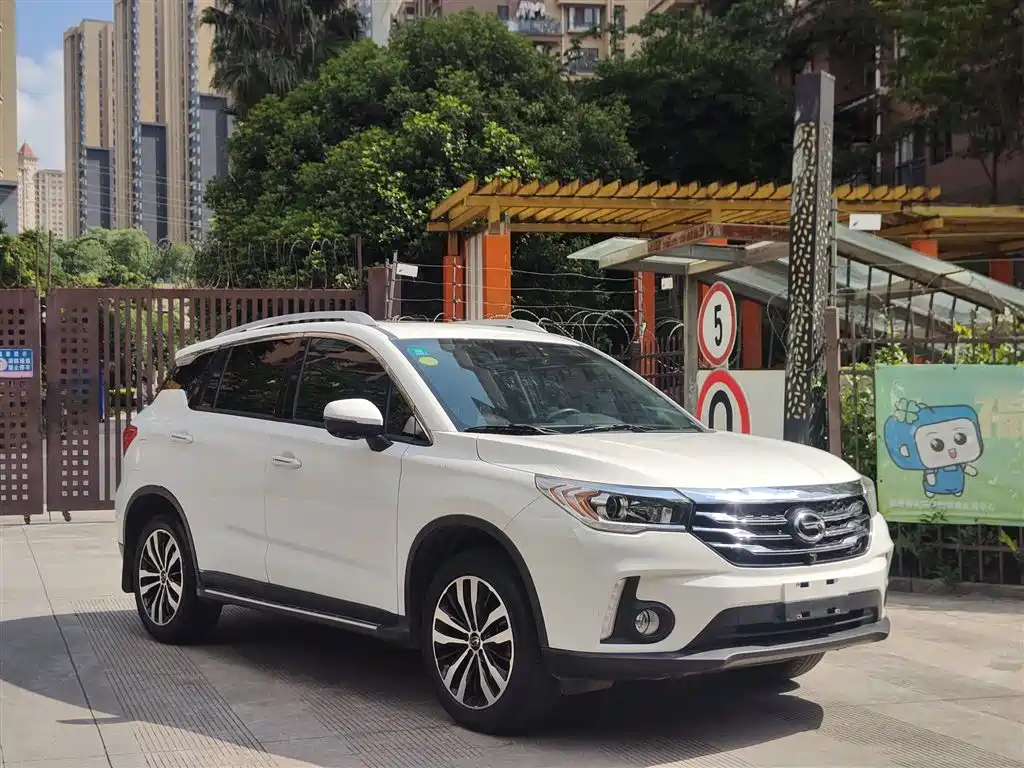 GAC Motor Trumpchi GS4 2017 — фото 24