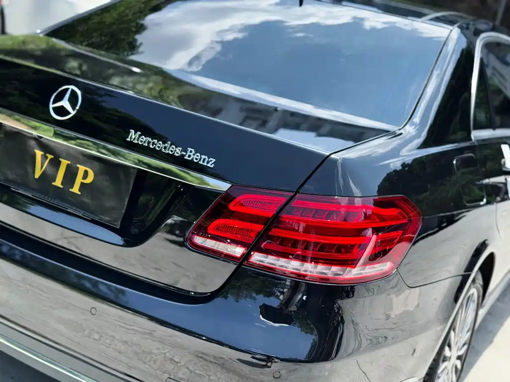 Mercedes-Benz E-Class 2015 — фото 11