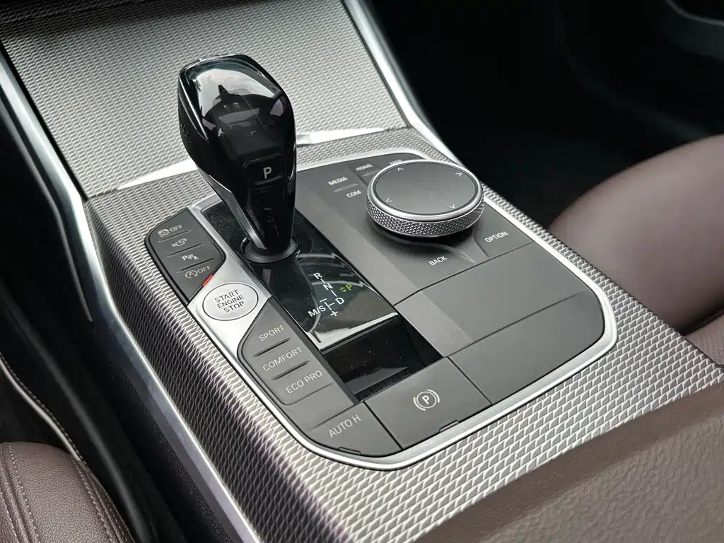 BMW 3 Series 2020 — фото 15