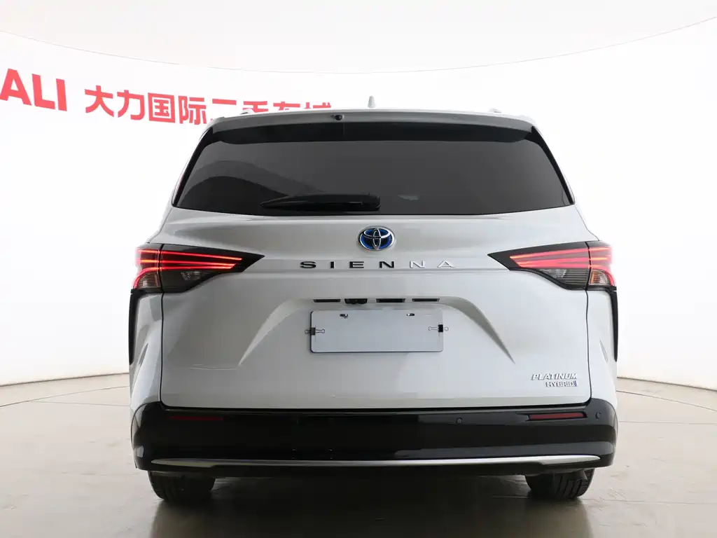 Toyota Sienna 2022 — фото 14