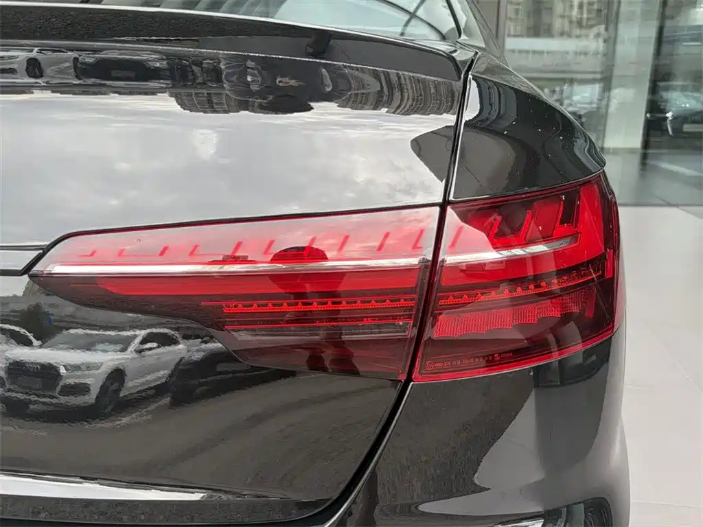 Audi S4 2025 — фото 14
