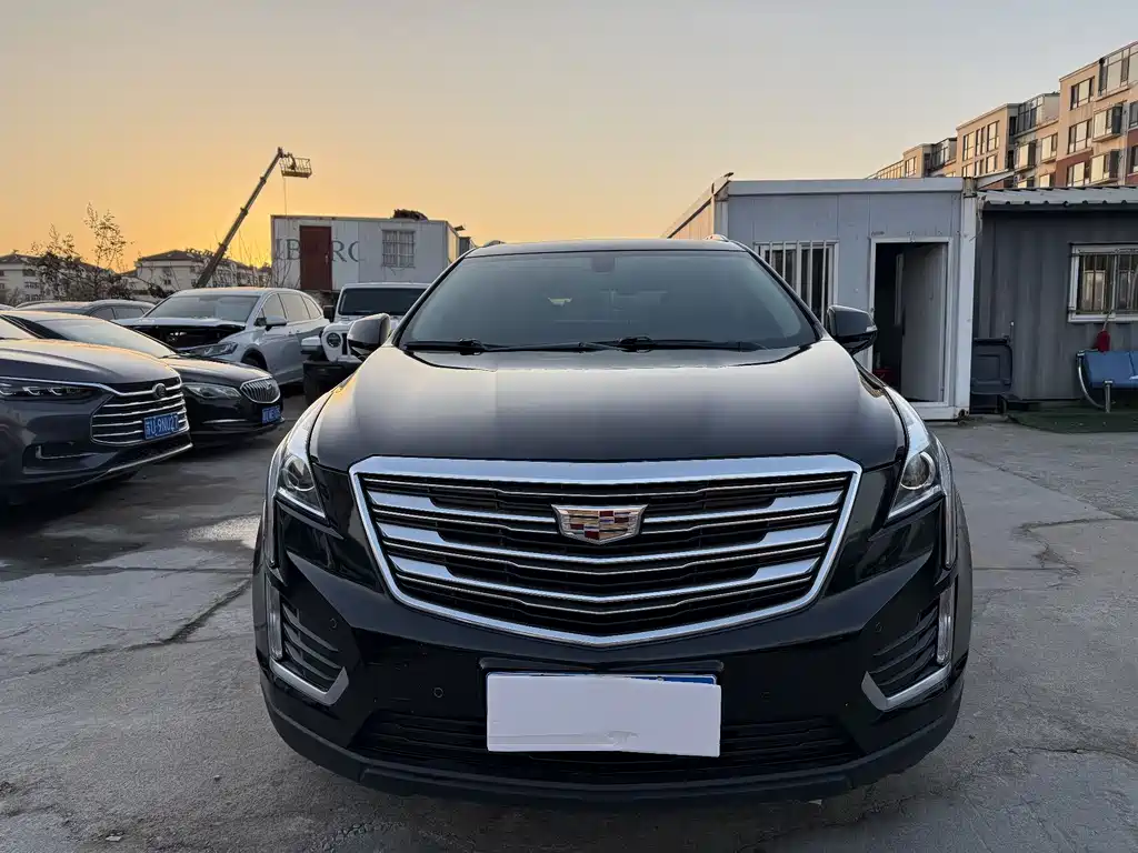 Cadillac XT5 2018 — фото 2