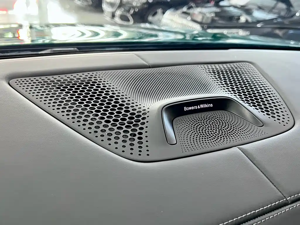 BMW X5 M 2025 — фото 23