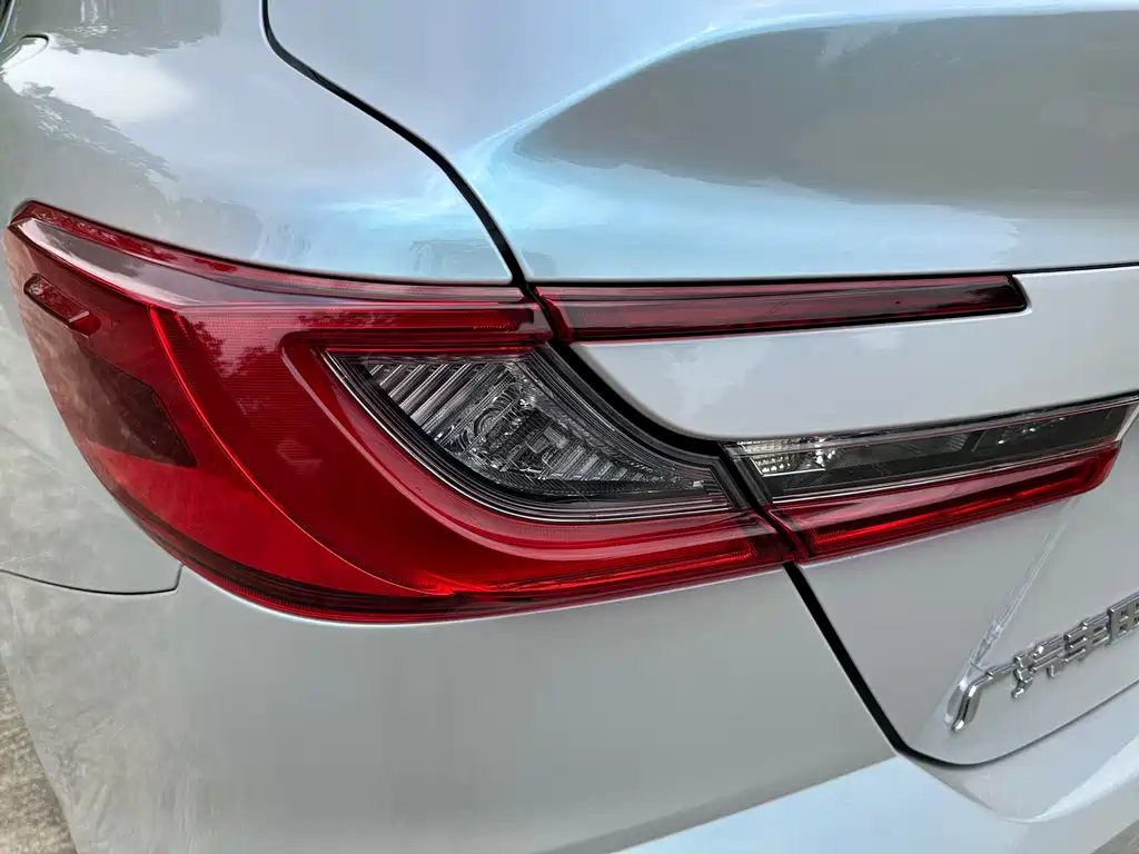 Toyota Camry 2024 — фото 48