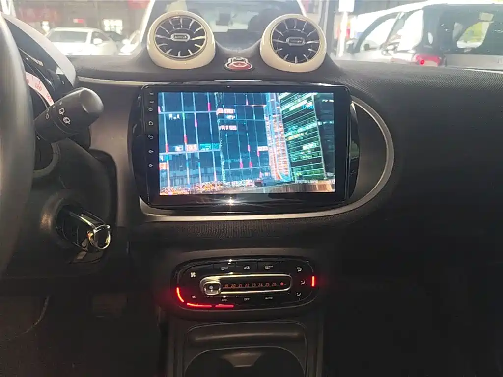 smart Forfour 2018 — фото 13