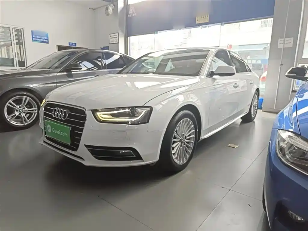 Audi A4L 2016 — фото 1