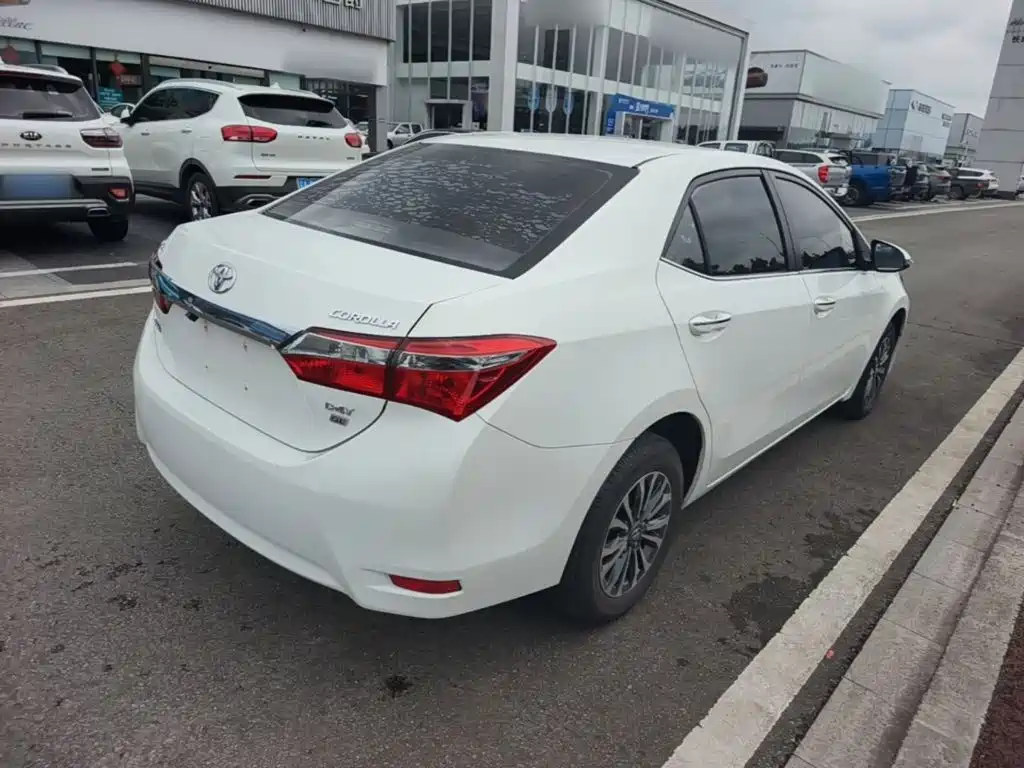 Toyota Corolla 2017 — фото 7