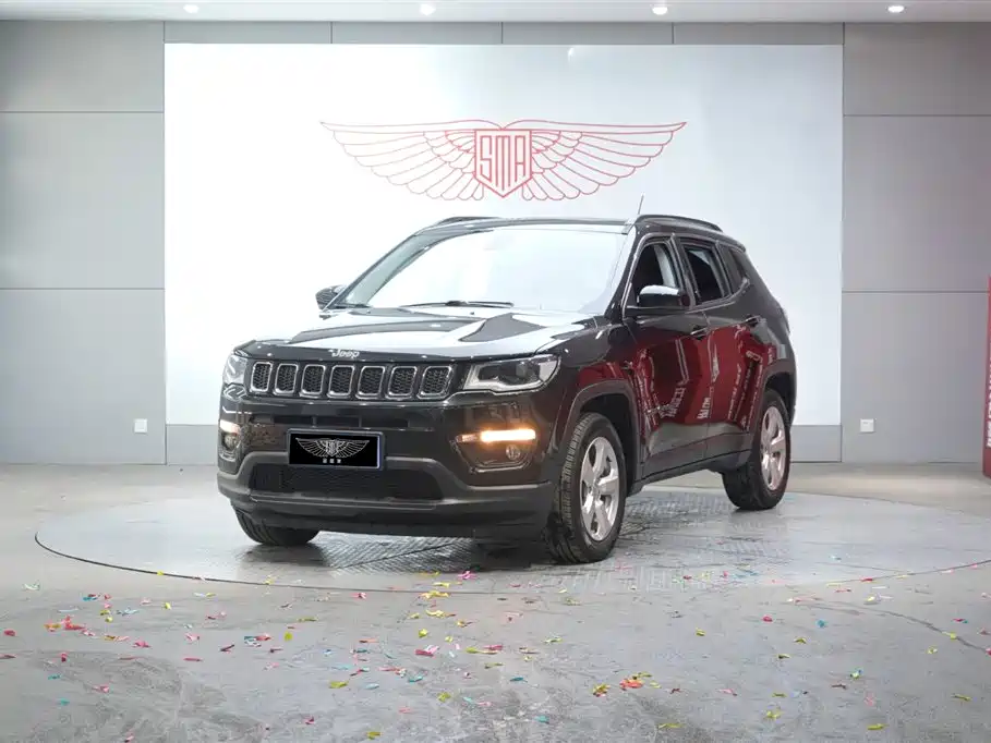 Jeep Compass 2019 — фото 1