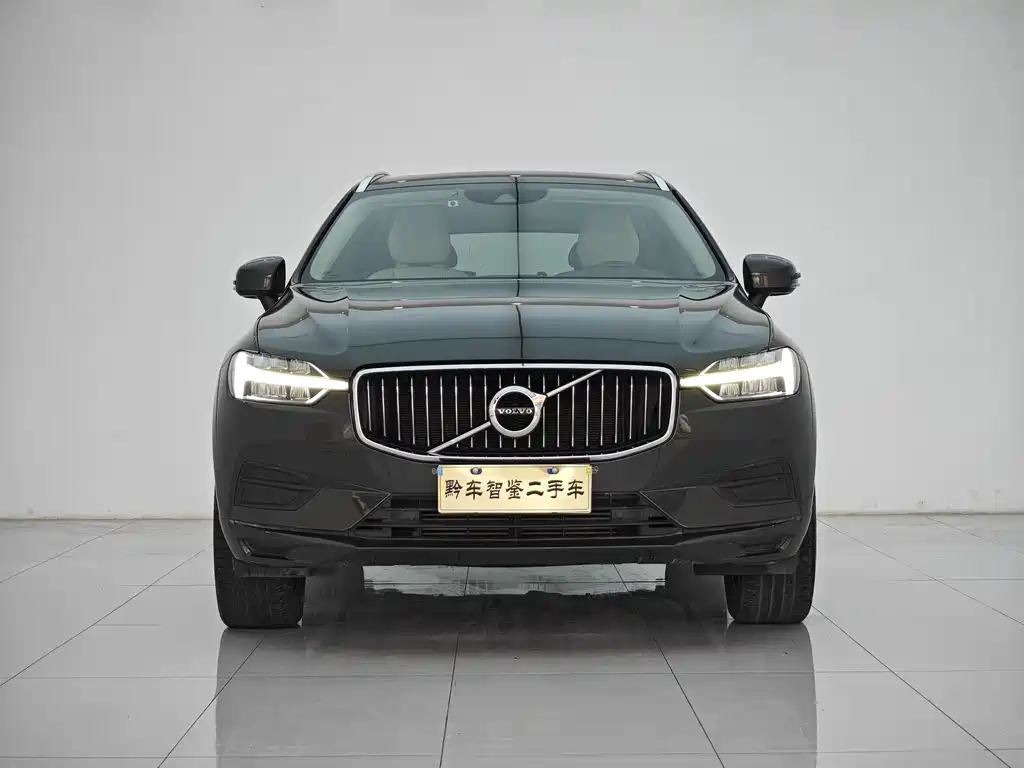 Volvo XC60 2018 — фото 2