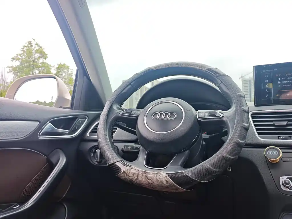 Audi Q3 2013