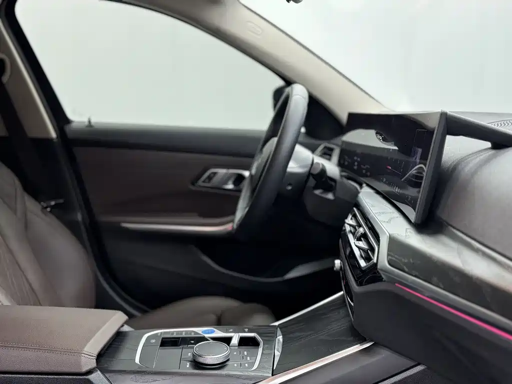 BMW i3 2024 — фото 18