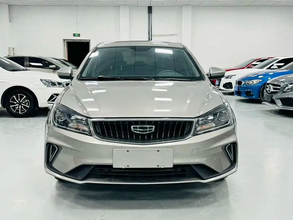 Geely Emgrand 2021