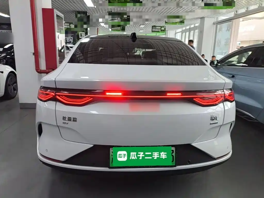 BYD Qin L 2026 — фото 6