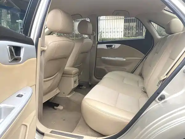 Buick Excelle 2013