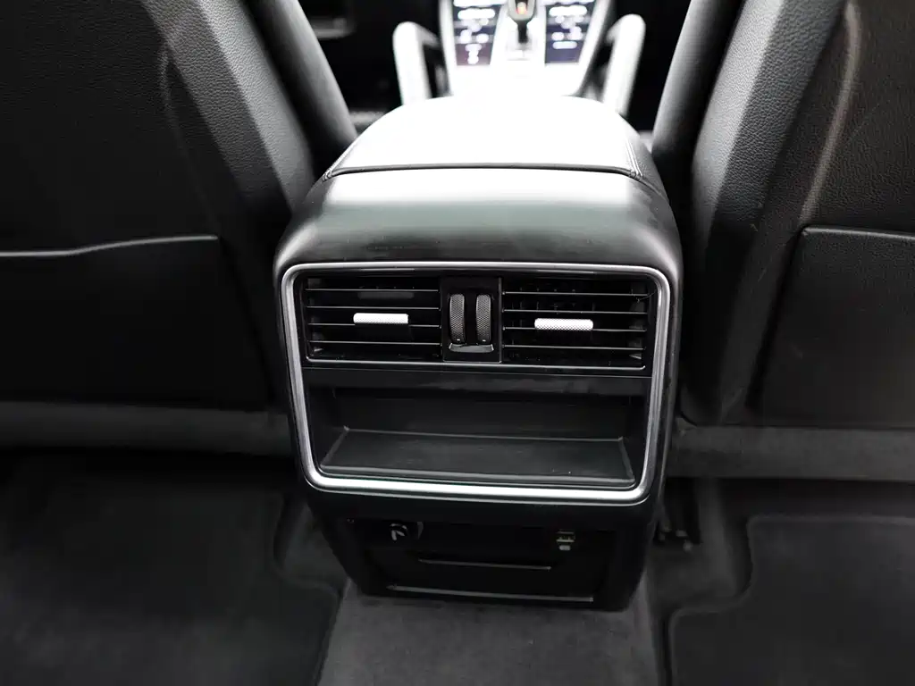 Porsche Cayenne 2018 — фото 25