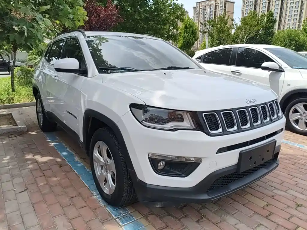 Jeep Compass 2017 — фото 4