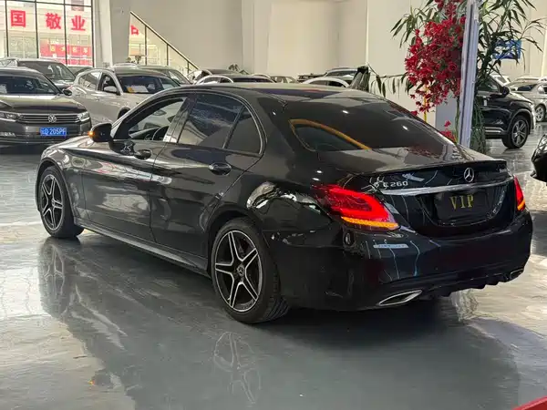 Mercedes-Benz C-Class 2021