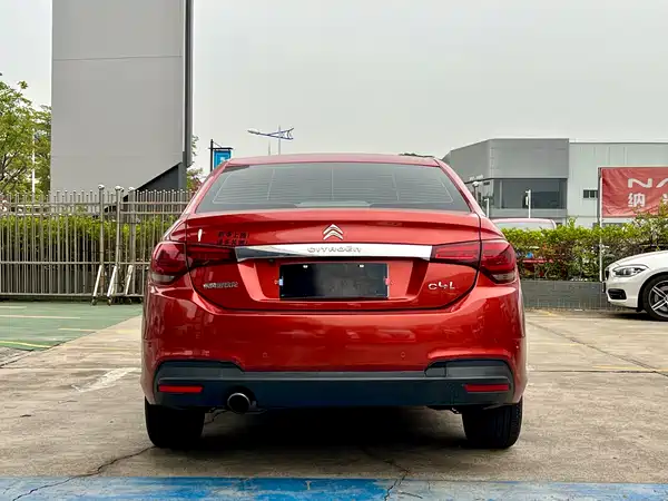 Citroën C4L 2016