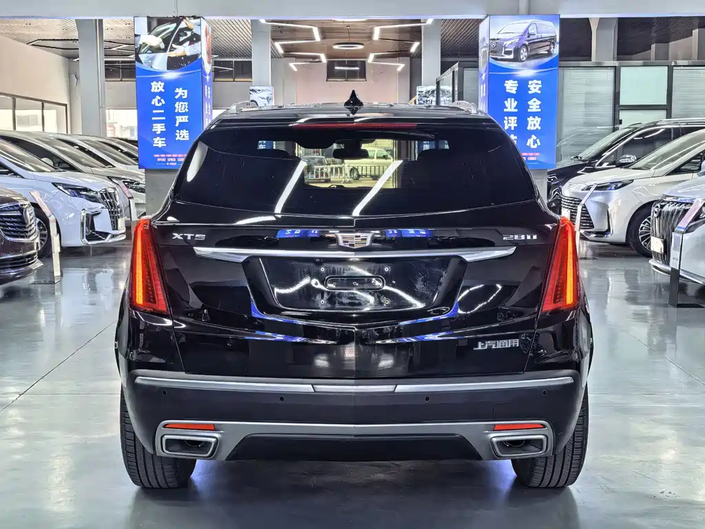 Cadillac XT5 2020 — фото 16