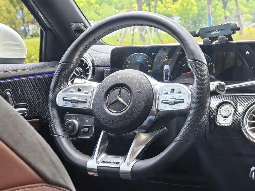 Mercedes-Benz A-Class 2021 — фото 18