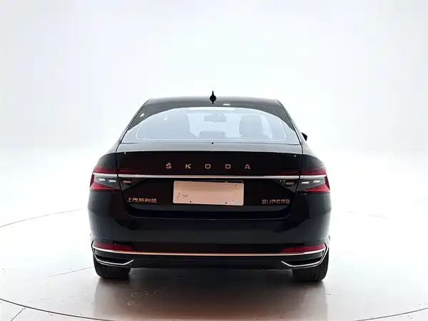 Skoda Superb 2023