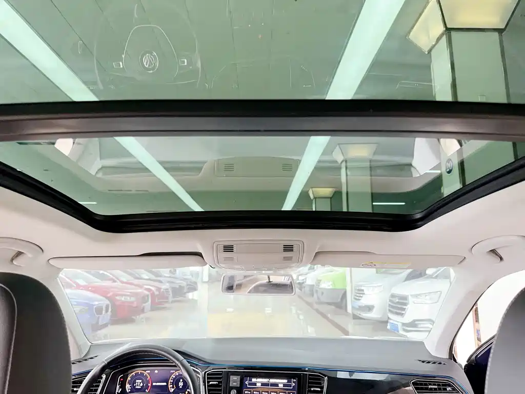 Volkswagen T-Roc 2020 — фото 15