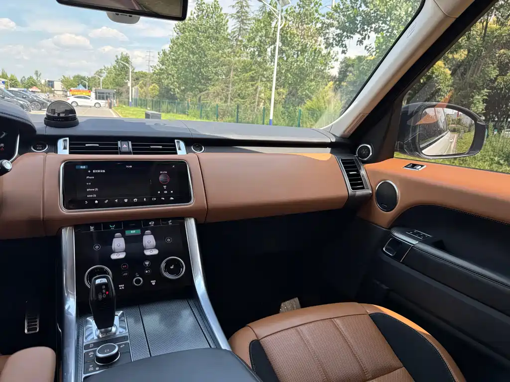 Land Rover Sport 2021 — фото 18