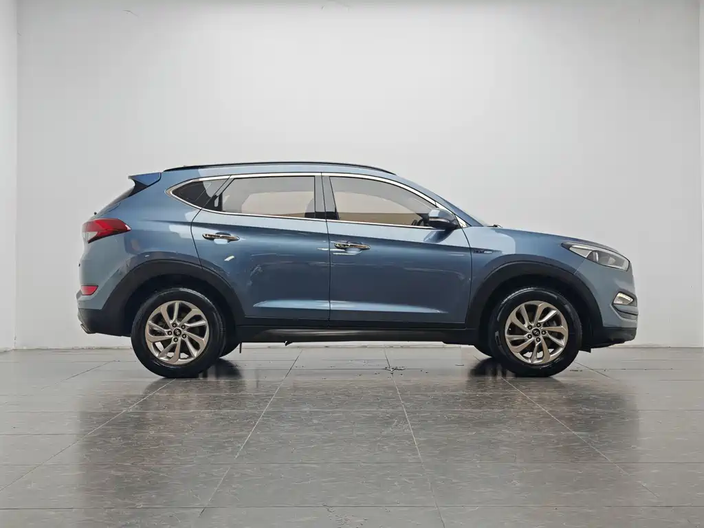 Hyundai Tucson 2018 — фото 10