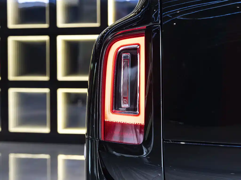 Rolls-Royce Cullinan 2020 — фото 13