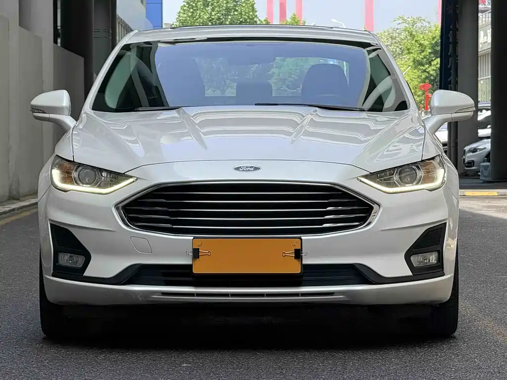 Ford Mondeo 2021 — фото 2
